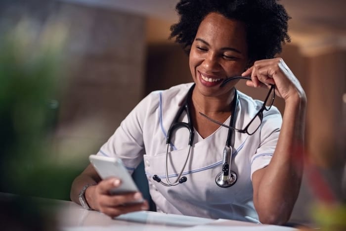 ways nurses are using social media to handle stress