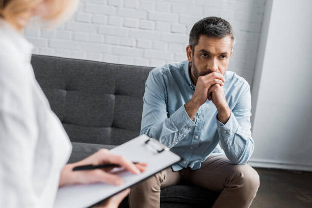 alternative treatment options for people with alcohol addiction